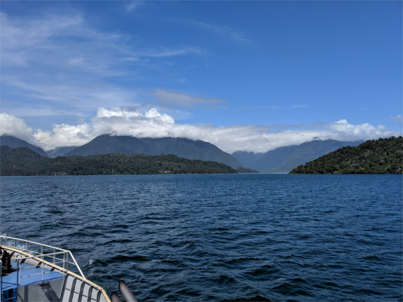 Desde el ferry Caleta Gonzalo